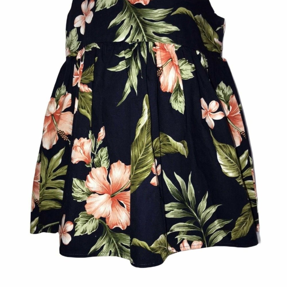 Ky's Floral Plumeria Hawaiian Sleeveless Top 4 - Picture 3 of 8